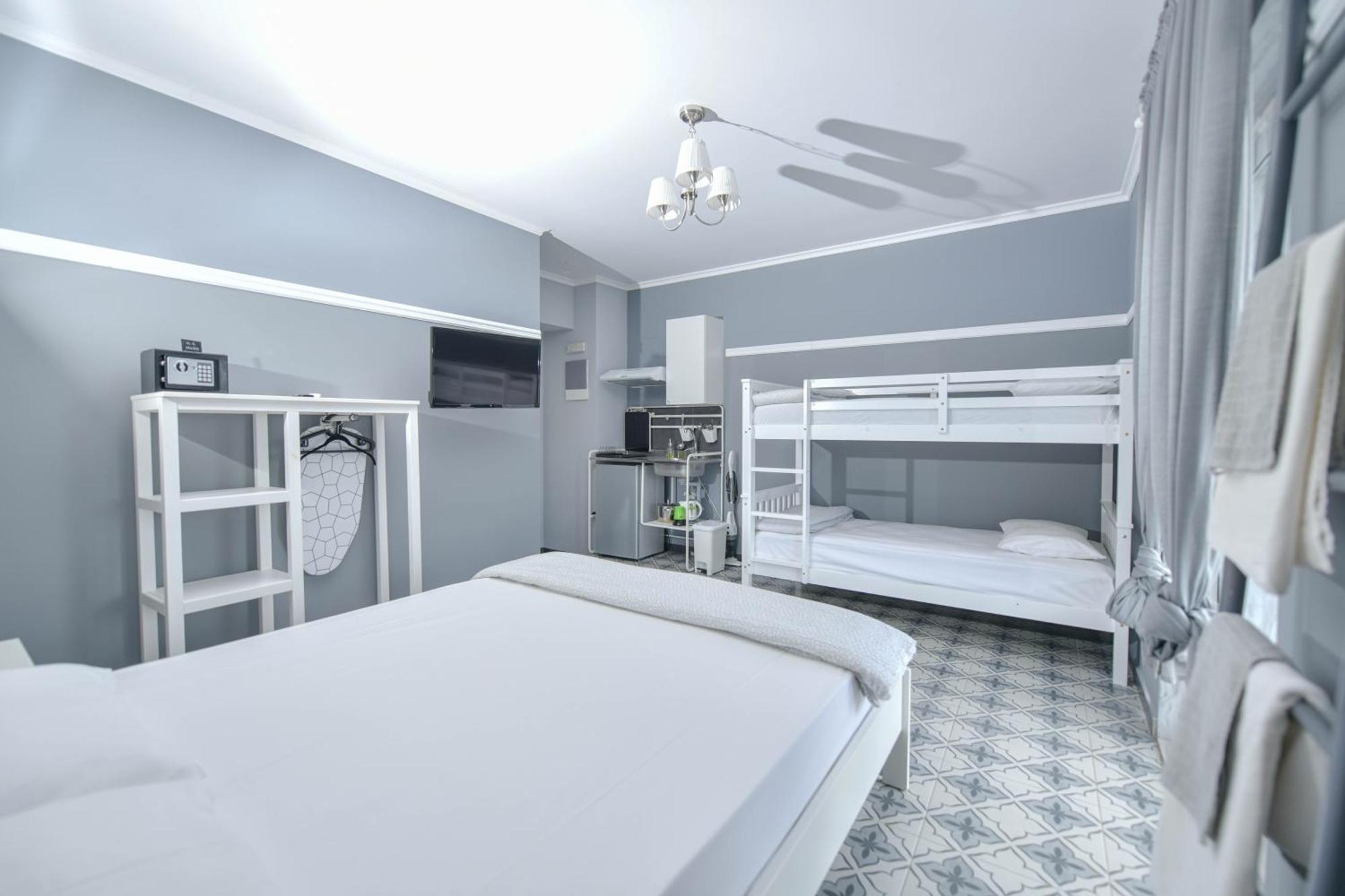 Retro Luxury Rooms Olympiakí Aktí Kültér fotó